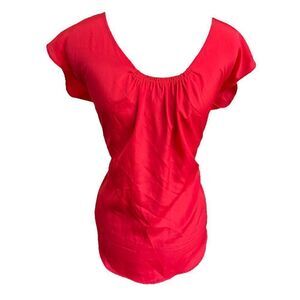 New York & Company Bright Red Short Sleeve Ladies Tee Top Shirt Size Medium